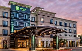 Holiday Inn & Suites Silicon Valley - Milpitas By Ihg